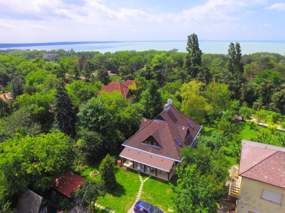 Biker Holiday Home Balatonakarattya Buitenkant foto
